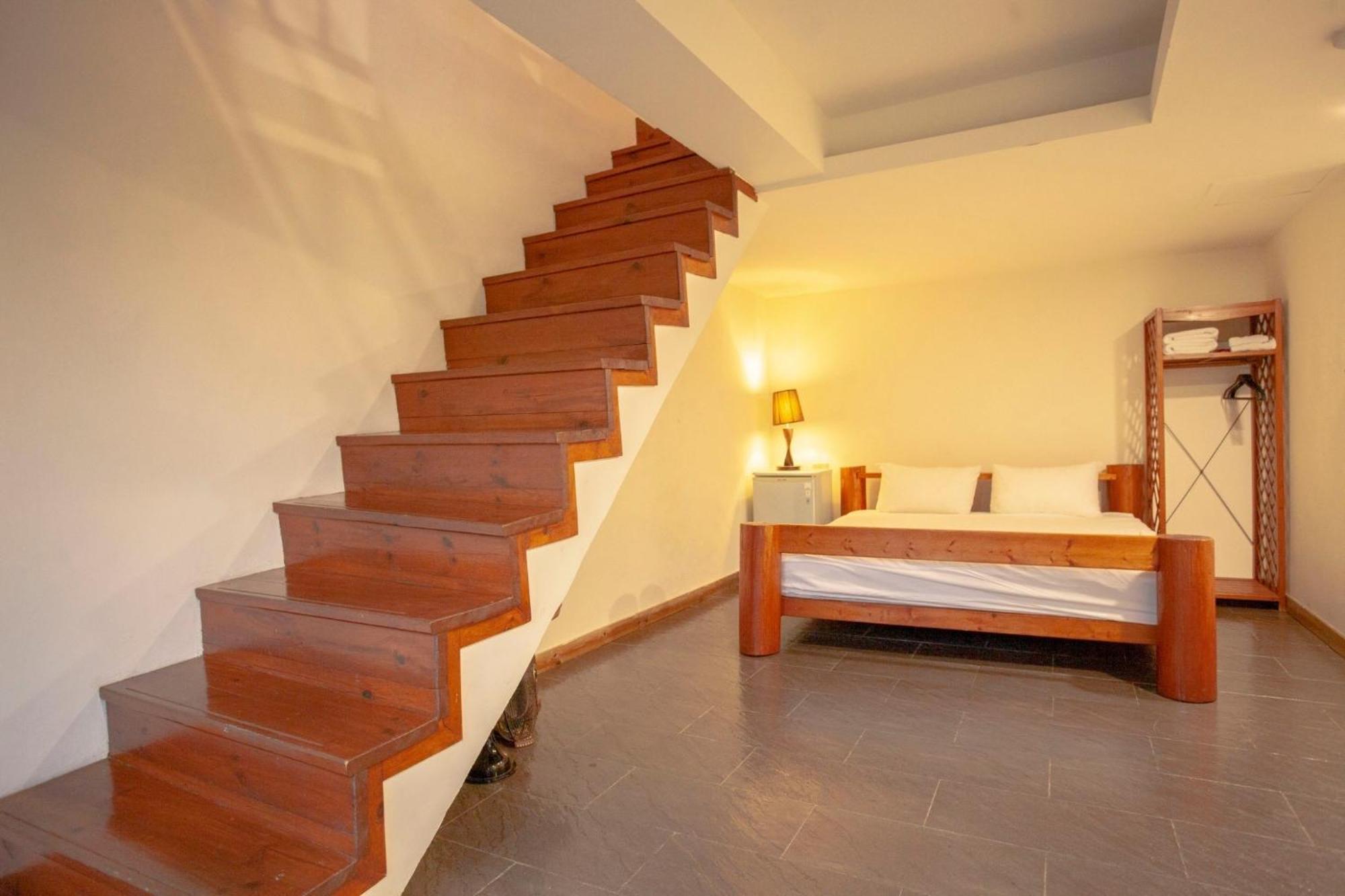Far Falla Hotel نانوان المظهر الخارجي الصورة
